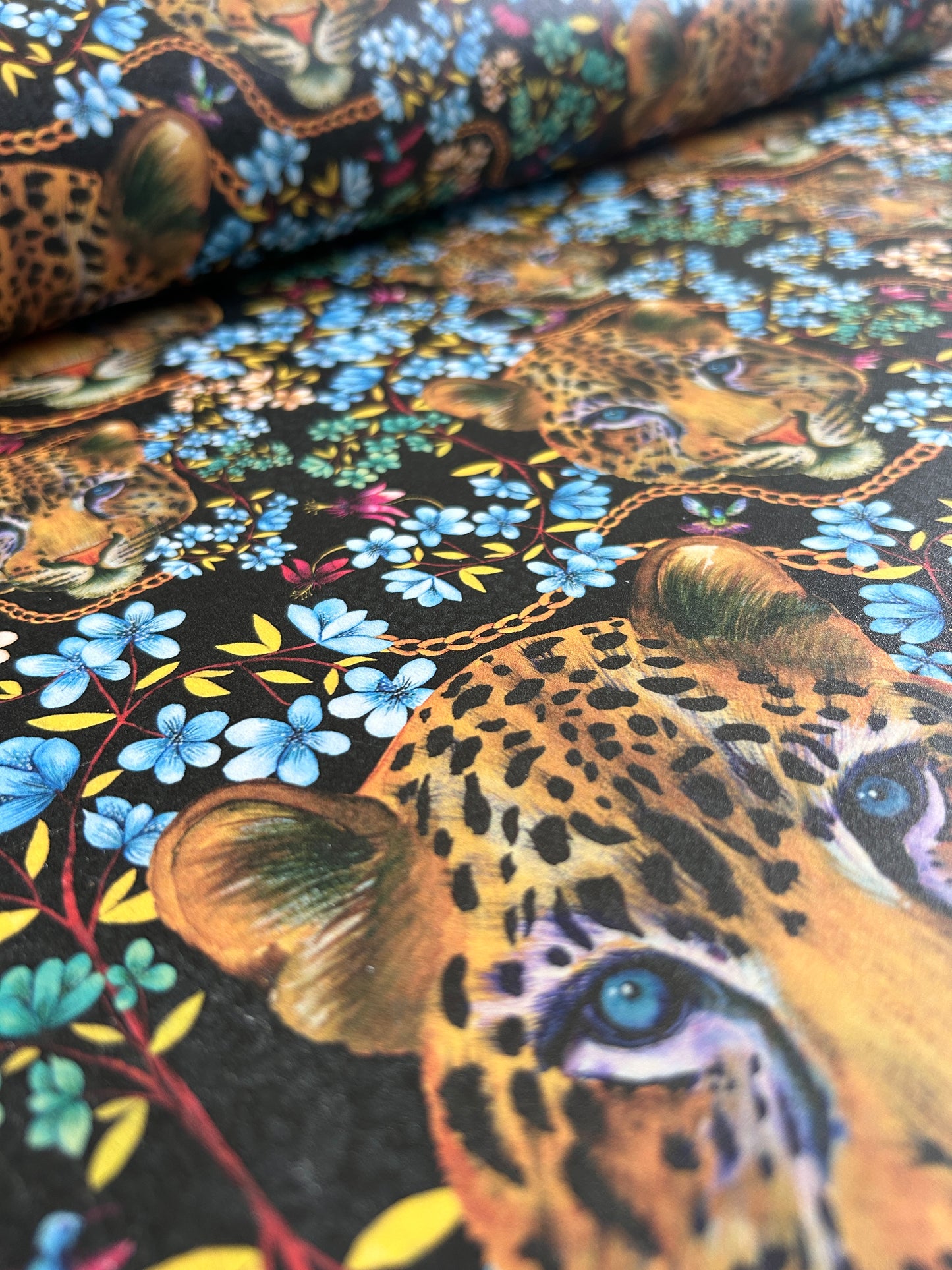 Lillian Leopard A4 Wallpaper Sample (Black)