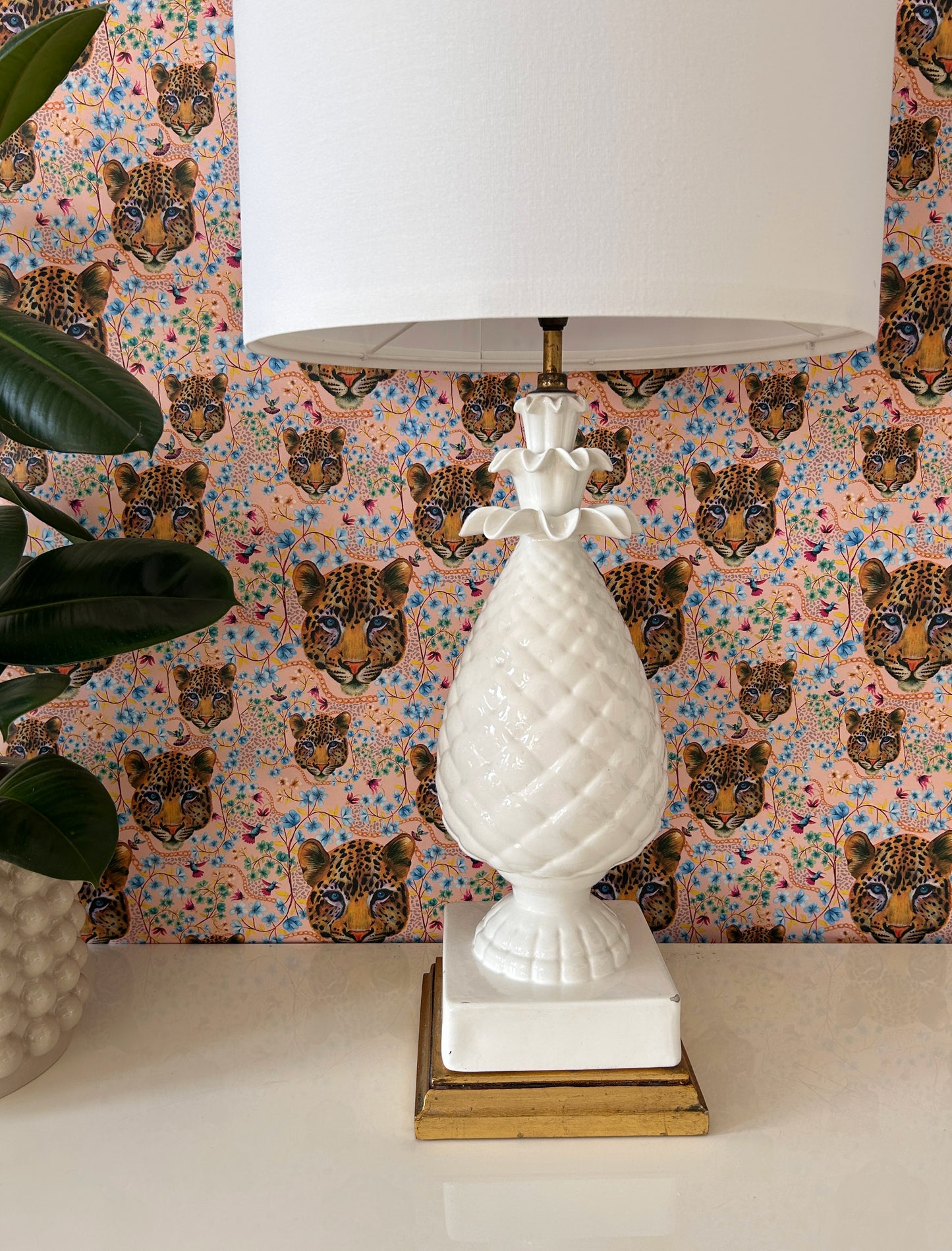 Lillian Leopard A4 Wallpaper sample (Blush)